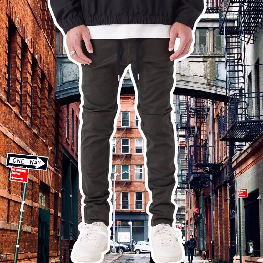 Zanerobe Slim Fit Sureshot Chinos in Dark Army Green, Size 30